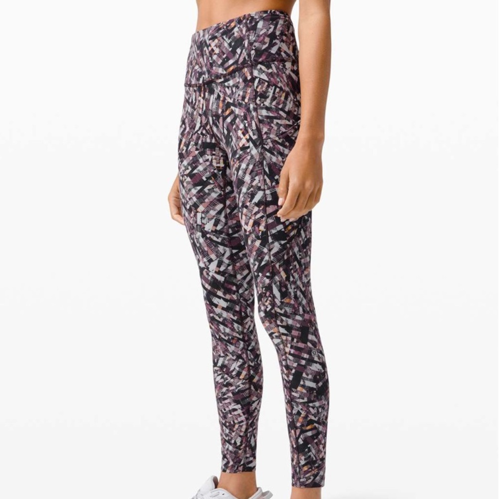 Lululemon Fast and Free Tight II 25" Nulux size 6 - Picture 1 of 8